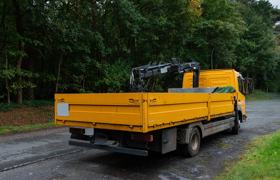 Caminhão Munck: conheça os modelos